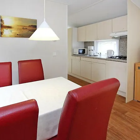 Ferienhaus Holiday And Camping Park Havelberge Am Woblitzsee - Dms021048-myb Userin