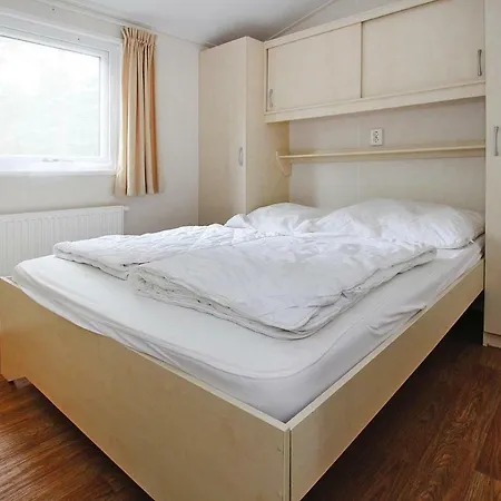 Holiday And Camping Park Havelberge Am Woblitzsee - Dms021048-myb Userin