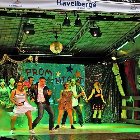 Holiday And Camping Park Havelberge Am Woblitzsee - Dms021048-myb Userin